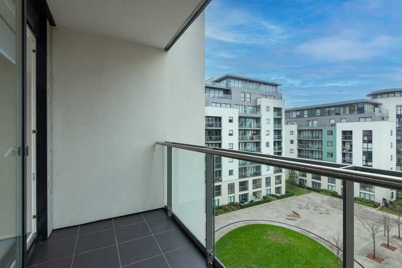 2 bedrooms apartments/flats to sale in Pump House Crescent, Brentford-image 6