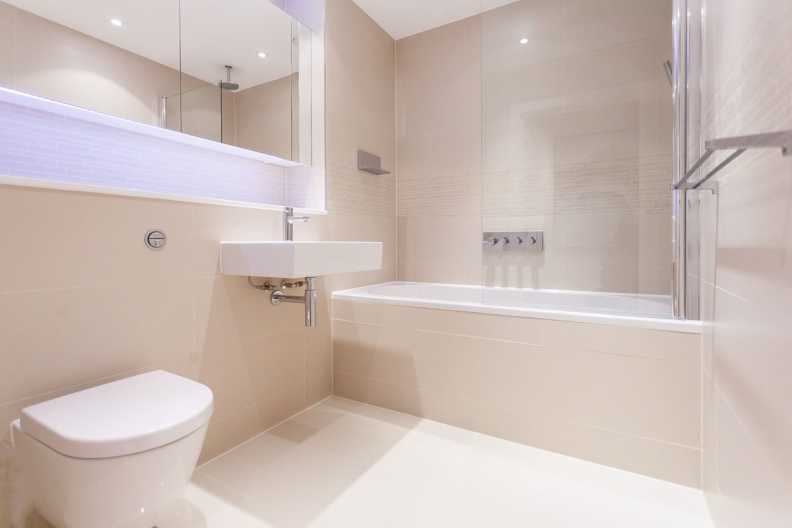 2 bedrooms apartments/flats to sale in Pump House Crescent, Brentford-image 5