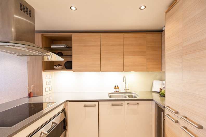 2 bedrooms apartments/flats to sale in Lensbury Avenue, Imperial Wharf, Fulham-image 9