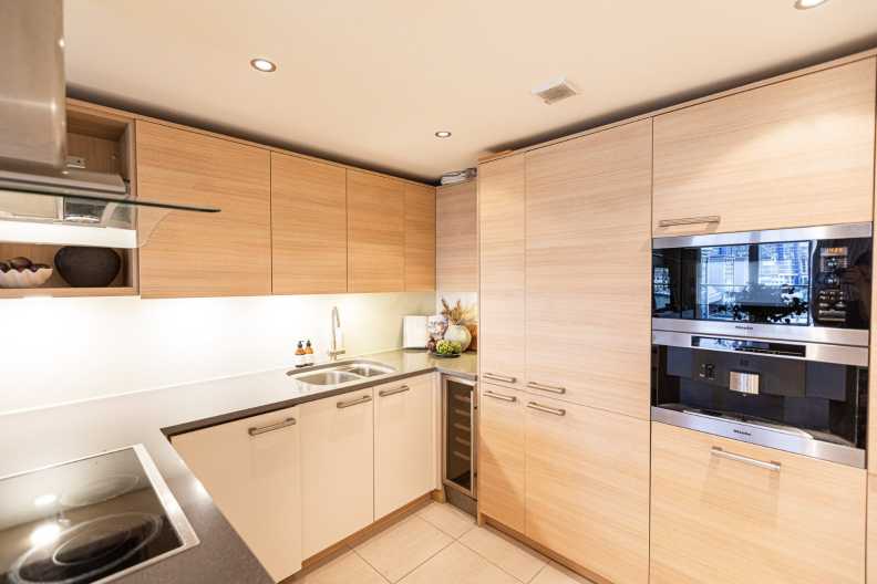 2 bedrooms apartments/flats to sale in Lensbury Avenue, Imperial Wharf, Fulham-image 3