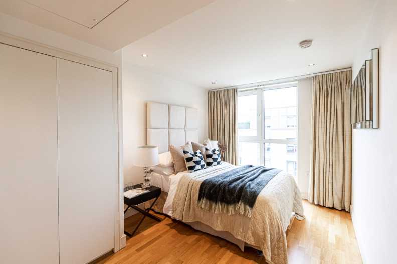 2 bedrooms apartments/flats to sale in Lensbury Avenue, Imperial Wharf, Fulham-image 4