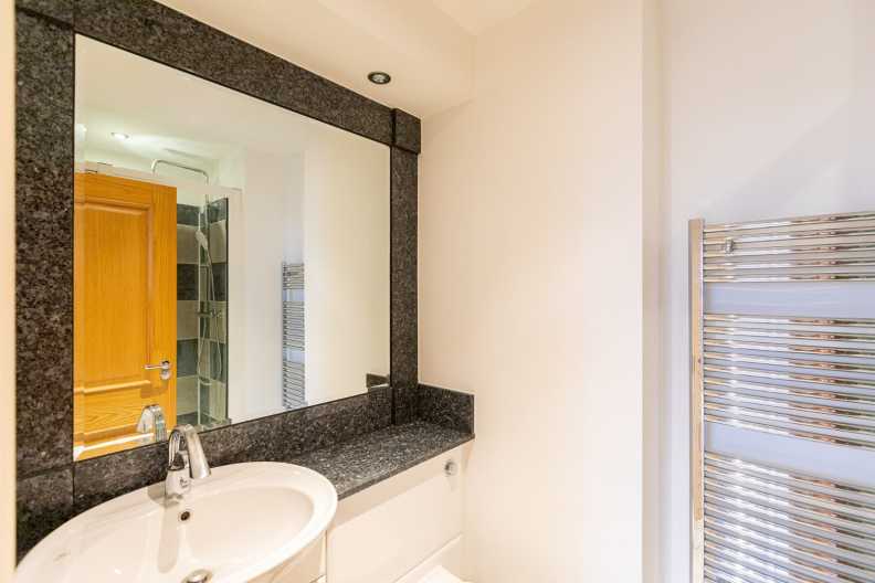 2 bedrooms apartments/flats to sale in The Boulevard, Imperial Wharf, Fulham-image 22