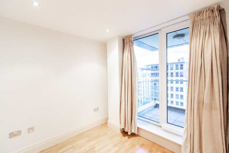 2 bedrooms apartments/flats to sale in The Boulevard, Imperial Wharf, Fulham-image 20