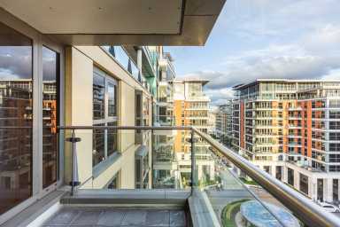 The Boulevard, Imperial Wharf, Fulham - SW6 view 4