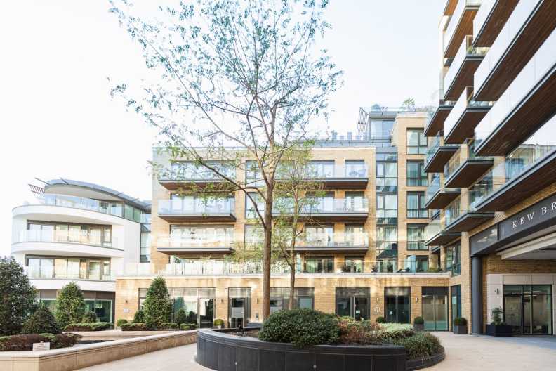 1 bedroom apartments/flats to sale in Kew Bridge Road, Brentford-image 16