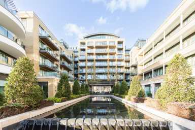 Kew Bridge Road, Brentford, TW8