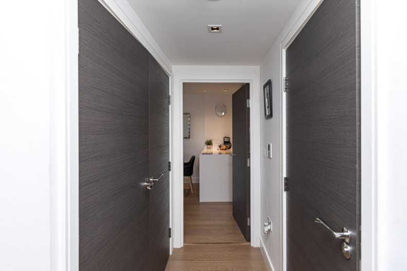 1 bedroom apartments/flats to sale in Kew Bridge Road, Brentford-image 19