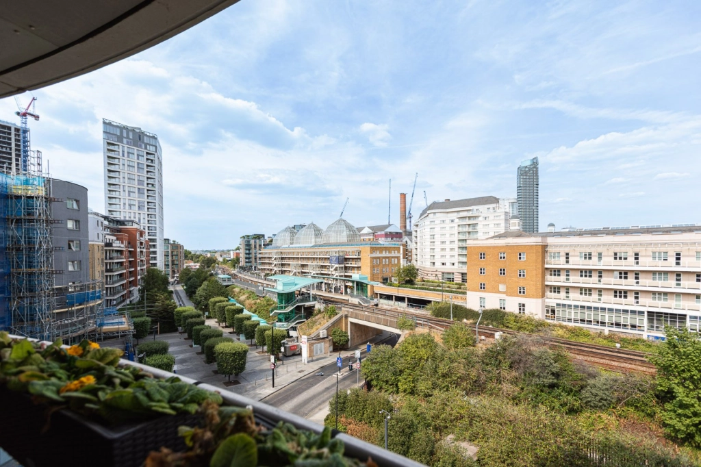 2 bedrooms apartments/flats for sale in Townmead Road, Imperial Wharf - SW6 view 8