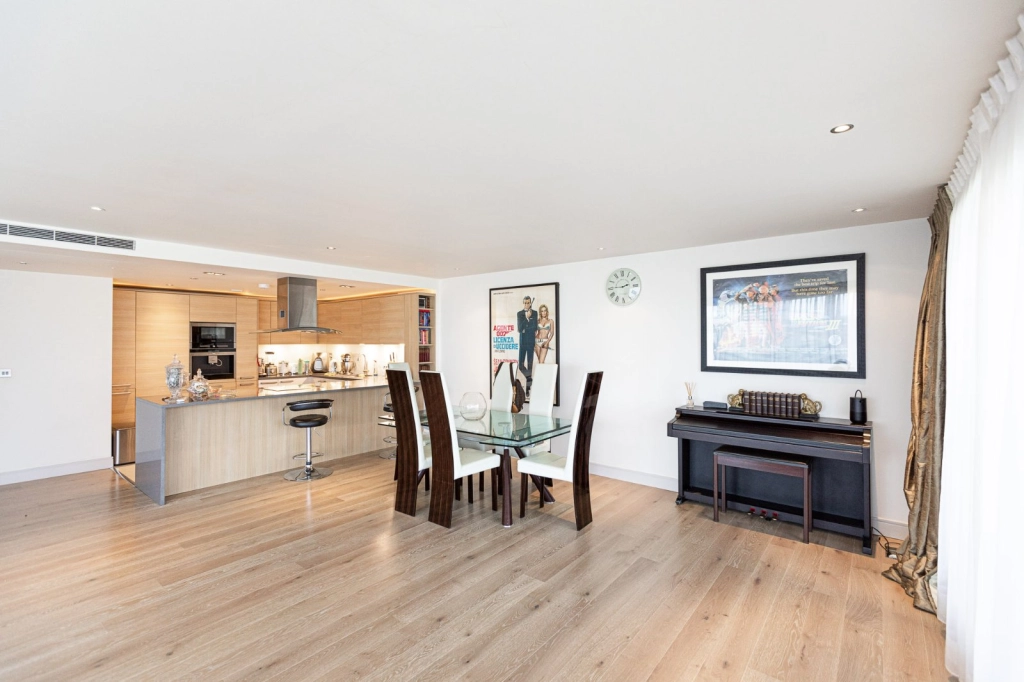 2 bedrooms apartments/flats for sale in Townmead Road, Imperial Wharf - SW6 view 10