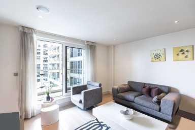 Townmead Road, Imperial Wharf, Fulham - SW6 view 3