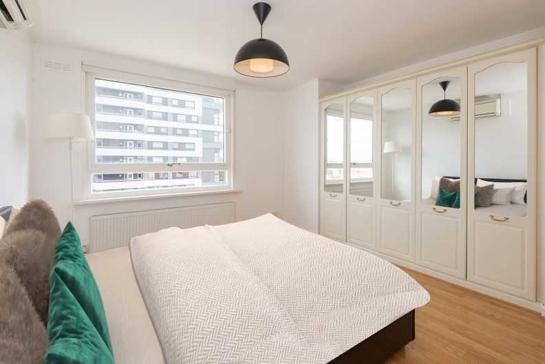 2 bedrooms apartments/flats to sale in The Water Gardens, Paddington-image 15