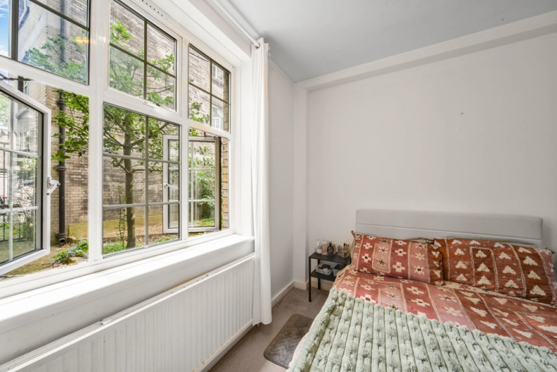 2 bedrooms apartments/flats to sale in Kensington High Street, Kensington-image 12