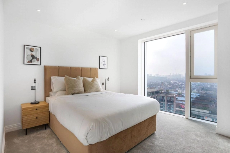 1 bedroom apartments/flats to sale in Bridgewater Avenue, Fulham-image 5