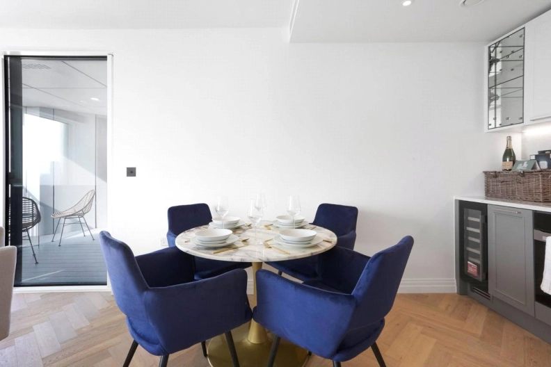 1 bedroom apartments/flats to sale in Bridgewater Avenue, Fulham-image 4