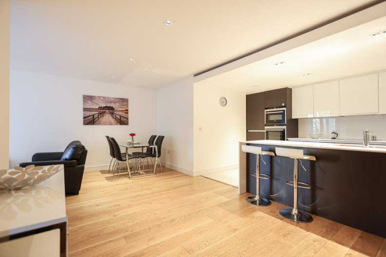 2 bedrooms apartments/flats to sale in Kew Bridge Road, Brentford-image 16