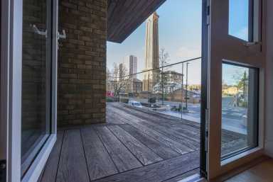 Kew Bridge Road, Brentford - TW8 view 2