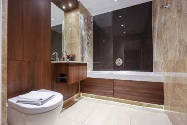 Kew Bridge Road, Brentford - TW8 view 6