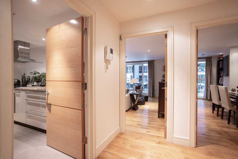 3 bedrooms apartments/flats to sale in Lensbury Avenue, Fulham-image 27