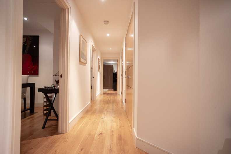 3 bedrooms apartments/flats to sale in Lensbury Avenue, Fulham-image 29