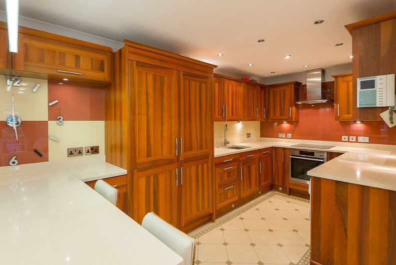 2 bedrooms apartments/flats to sale in Brompton Park Crescent, West Brompton-image 12