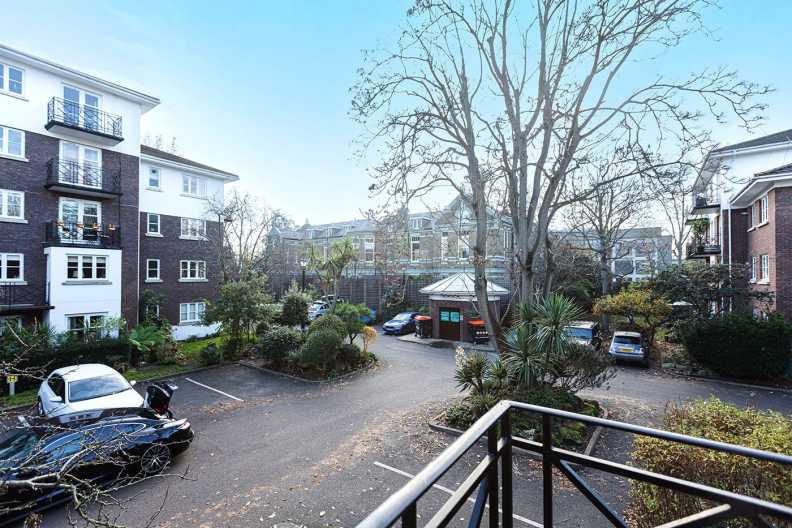 2 bedrooms apartments/flats to sale in Brompton Park Crescent, West Brompton-image 2