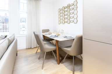 New Broadway, Ealing W5 image 9