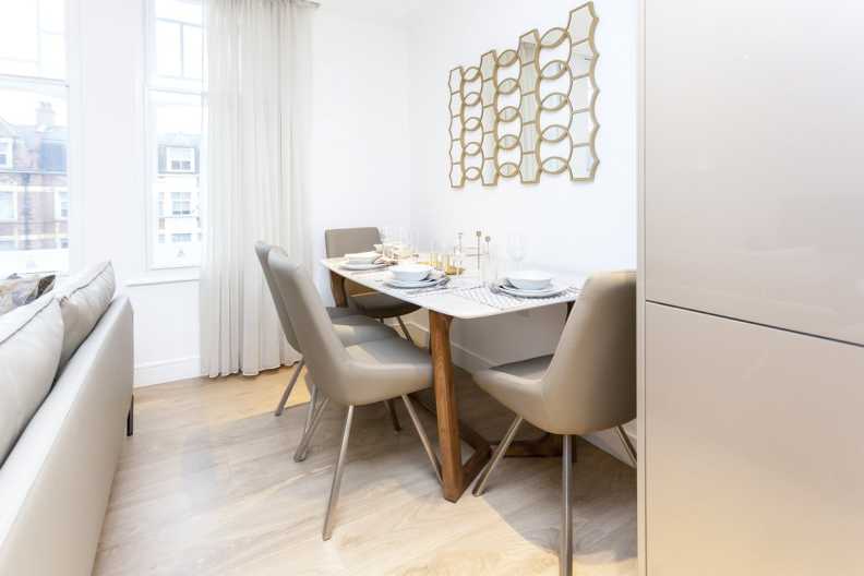 2 bedrooms apartments/flats to sale in New Broadway, Ealing-image 9