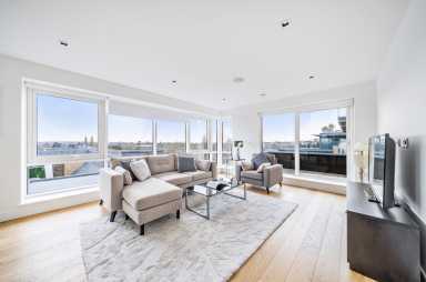 Kew Bridge Road, Brentford - TW8 view 3