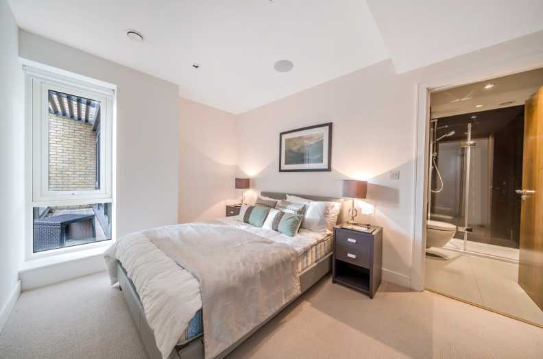 3 bedrooms apartments/flats to sale in Kew Bridge Road, Brentford-image 5