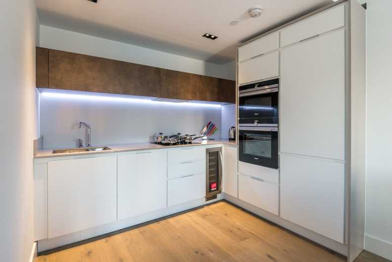 1 bedroom apartments/flats to sale in Exchange Gardens, Vauxhall-image 5