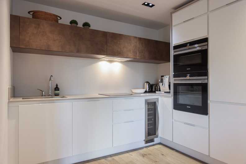 1 bedroom apartments/flats to sale in Exchange Gardens, Vauxhall-image 3