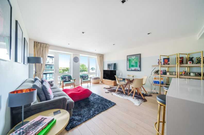 3 bedrooms apartments/flats to sale in Kew Bridge Road, Brentford-image 12