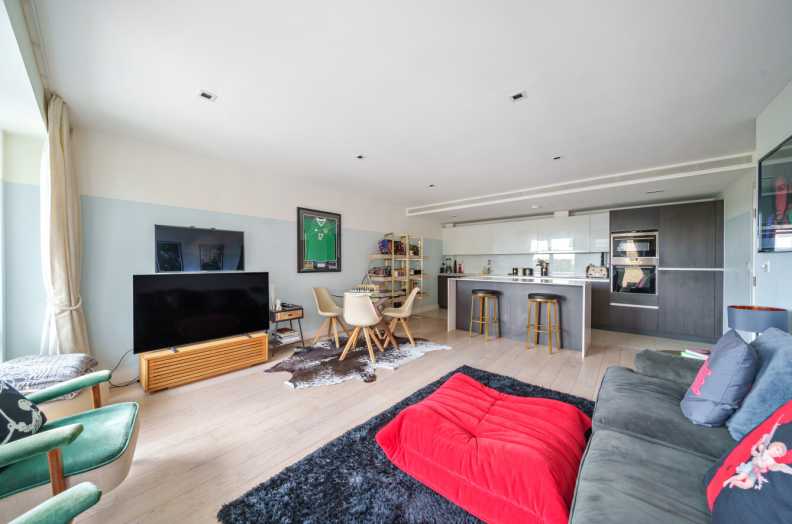 3 bedrooms apartments/flats to sale in Kew Bridge Road, Brentford-image 13