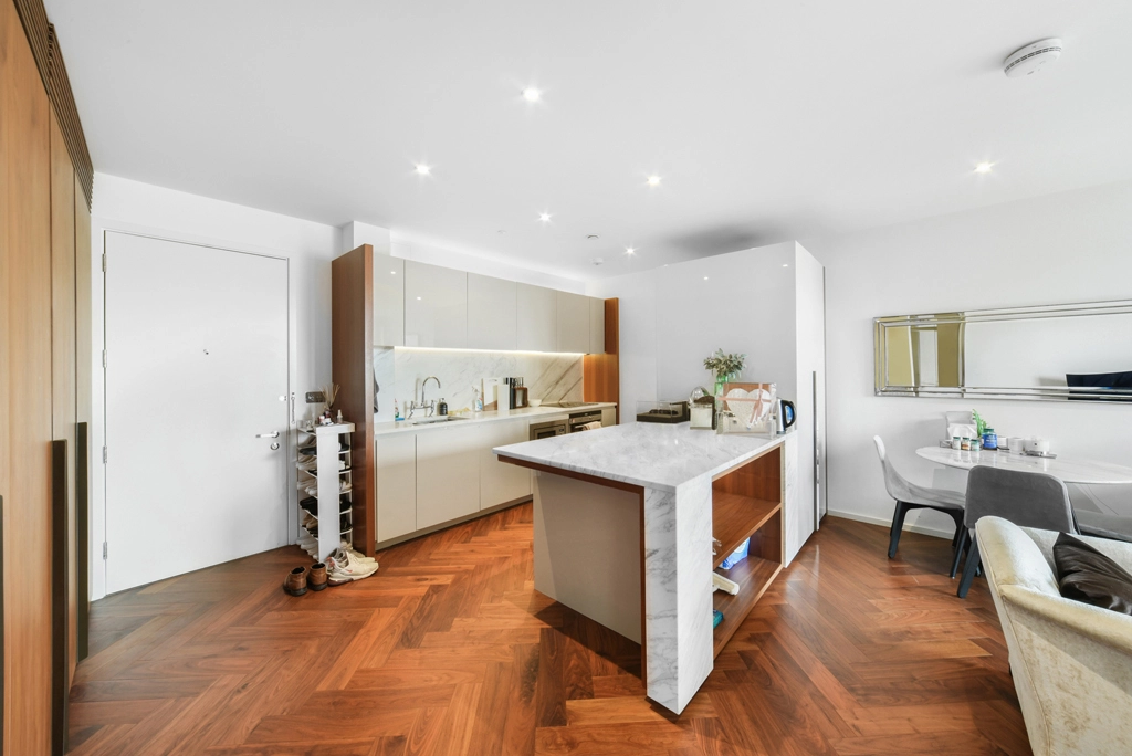 2 bedrooms apartments/flats for sale in New Union Square, Nine Elms - SW11 view 2