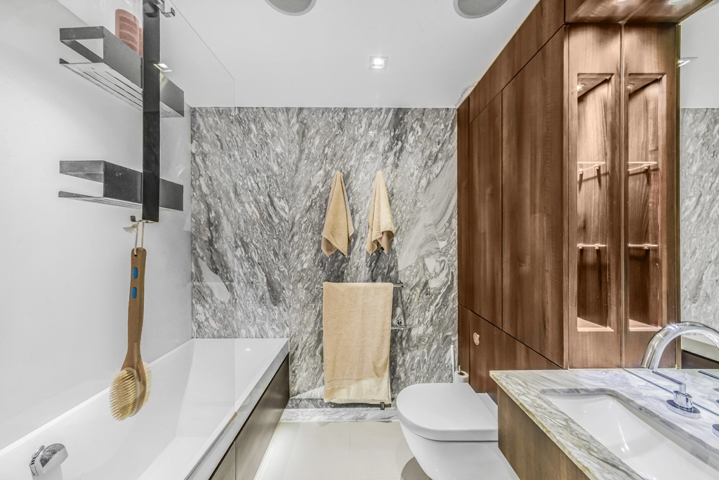 2 bedrooms apartments/flats for sale in Kew Bridge Road, Brentford - TW8 view 6