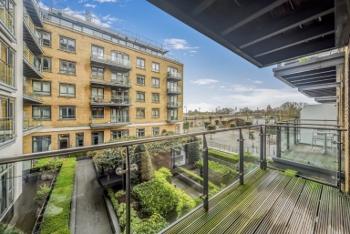 Kew Bridge Road, Brentford - TW8 view 15