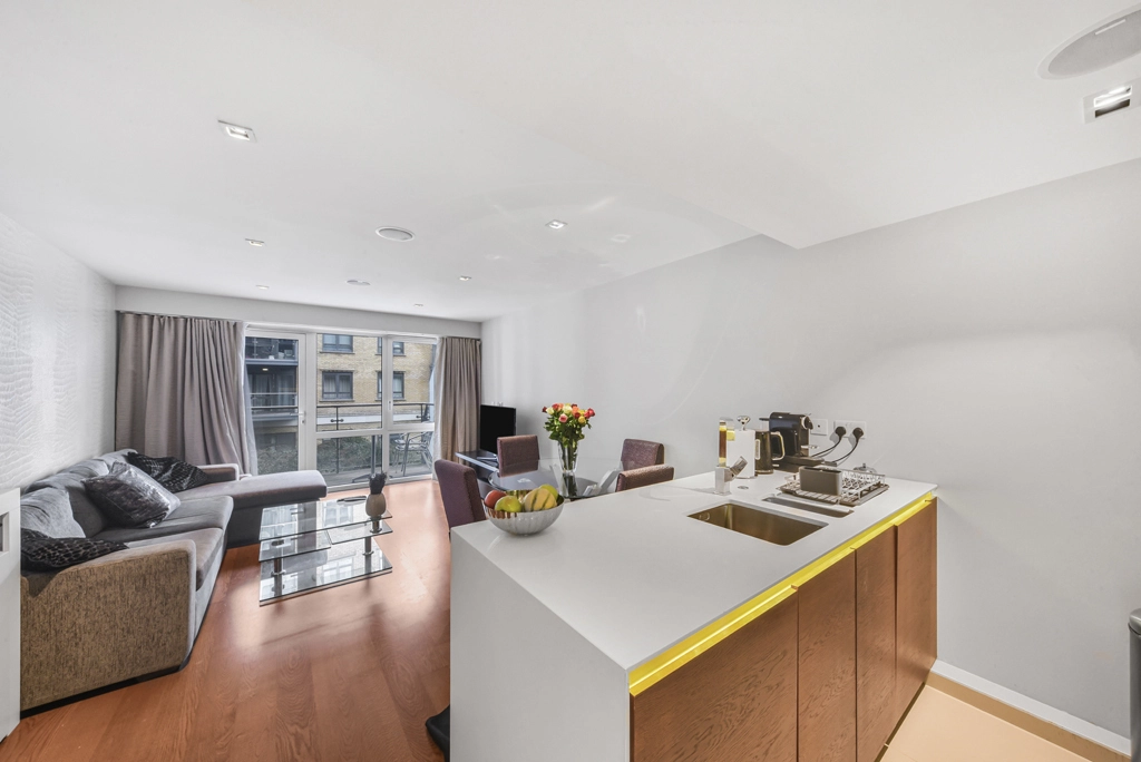 2 bedrooms apartments/flats for sale in Kew Bridge Road, Brentford - TW8 view 11