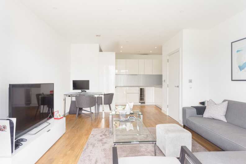 2 bedrooms apartments/flats to sale in Wandsworth Road, Nine Elms-image 13