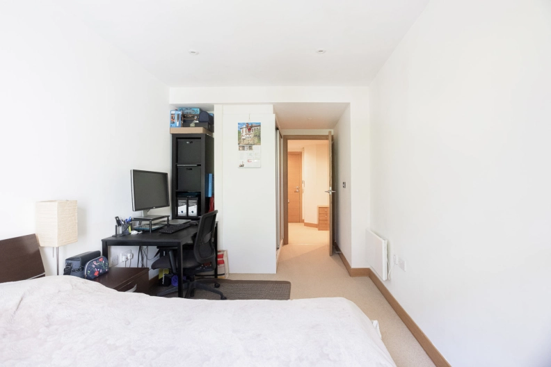 1 bedroom apartments/flats for sale in Queenstown Road, Nine Elms - SW11 view 9