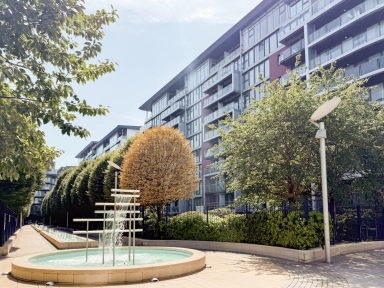 Queenstown Road, Nine Elms SW11 image 1