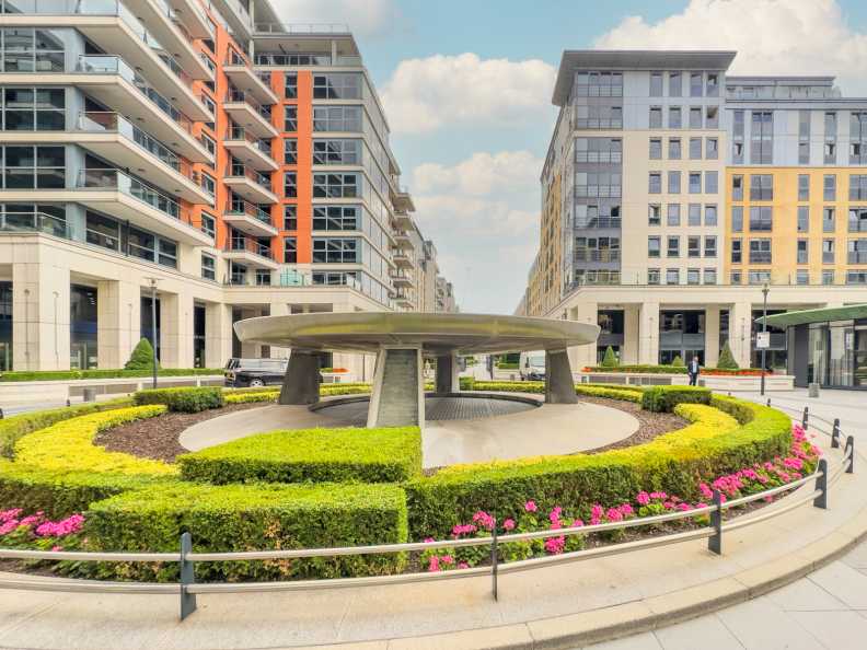 2 bedroom flat for Sale in The Boulevard, Imperial Wharf, SW6, London