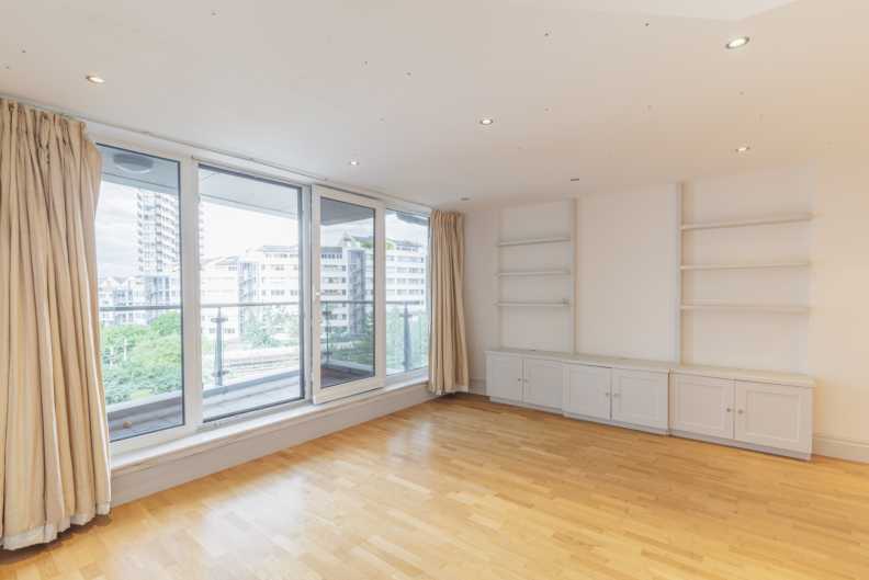 2 bedroom flat for Sale in The Boulevard, Imperial Wharf, SW6, London