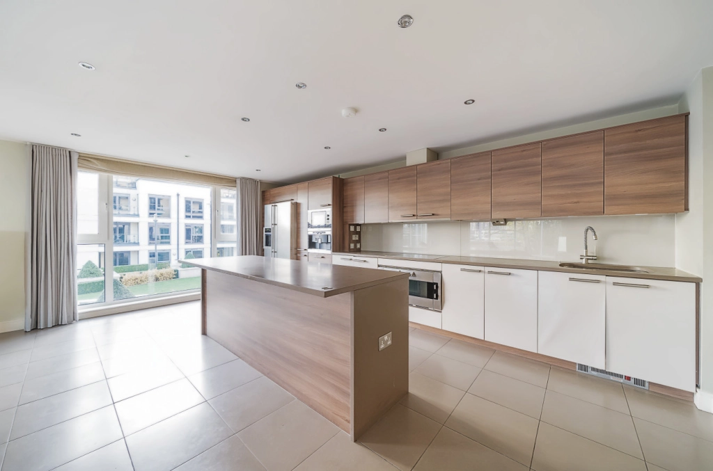 3 bedrooms apartments/flats for sale in Lensbury Avenue, Fulham - SW6 view 3
