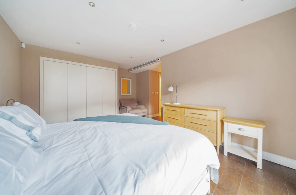 3 bedrooms apartments/flats for sale in Lensbury Avenue, Fulham - SW6 view 12