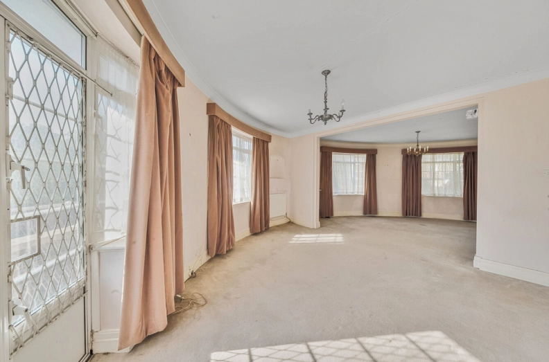 3 bedrooms apartments/flats to sale in Gliddon Road, Hammersmith-image 2