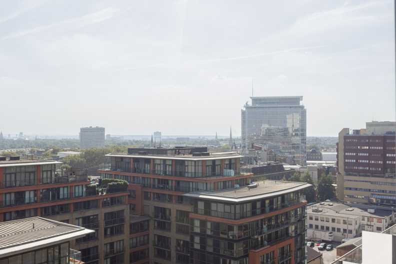 3 bedrooms apartments/flats to sale in Merchant Square East, Paddington-image 17