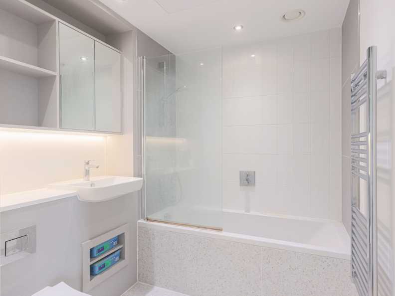 2 bedrooms apartments/flats to sale in Grant Road, Battersea-image 6