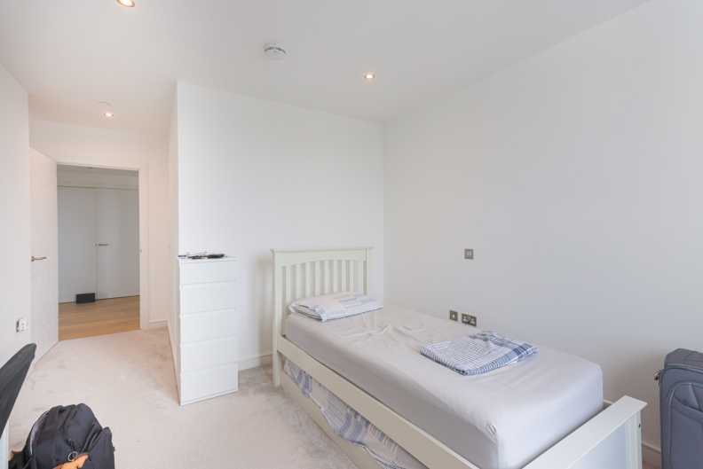 2 bedrooms apartments/flats to sale in Grant Road, Battersea-image 21