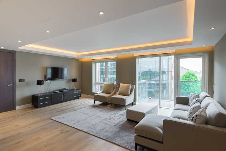 2 bedrooms apartments/flats to sale in Chancellors Road, Hammersmith-image 9