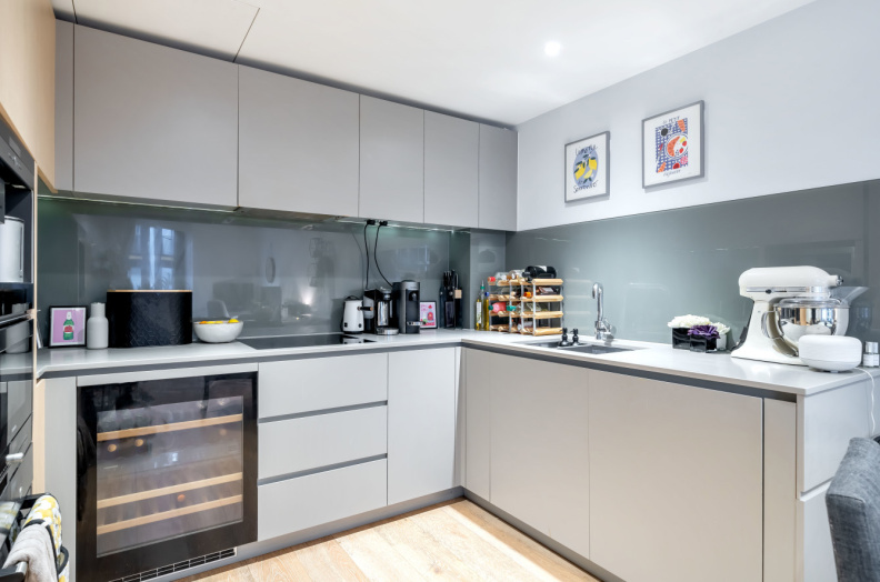 2 bedrooms apartments/flats to sale in Riverlight Quay, Nine Elms-image 3